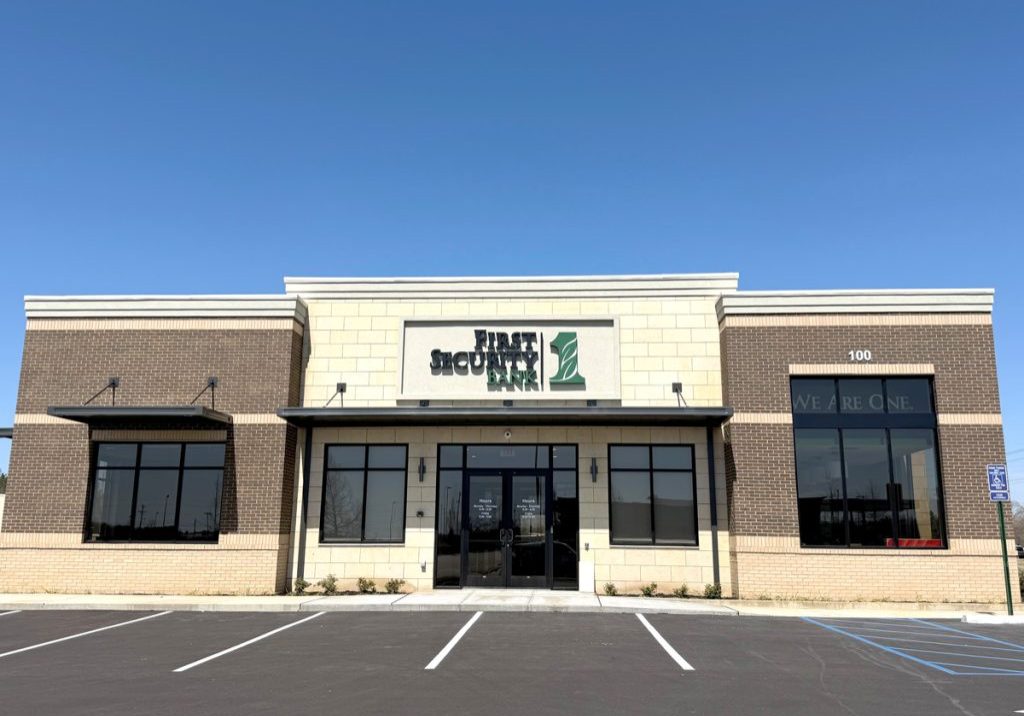 Photo of exterior of Covenant Drive branch building